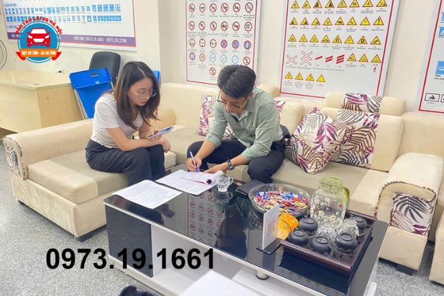 Trung Tâm Đào Tạo Lái Xe Hà Nội có cơ sở tại 467B Nguyễn Khang
