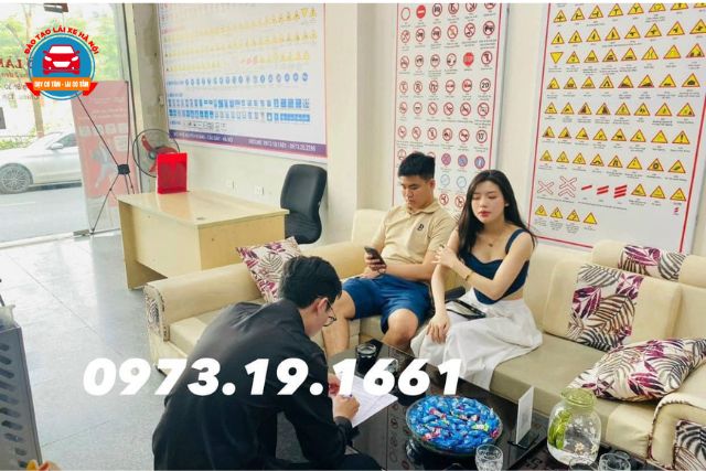 Nếu bạn đang cư trú hoặc làm việc ở quận Đống Đa thì hãy liên hệ với Trung Tâm để đăng ký khóa học gần nhất