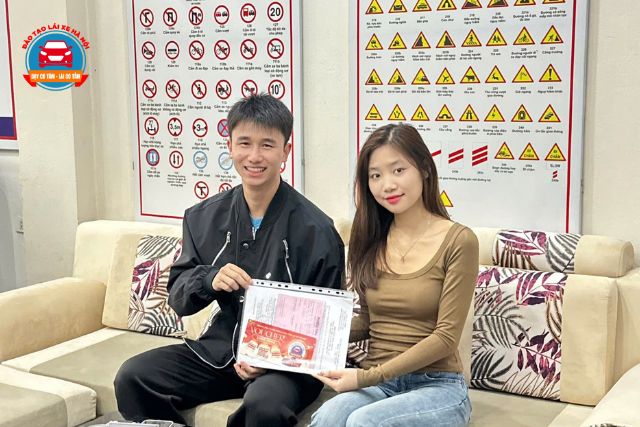 Học viên sẽ được tư vấn viên hỗ trợ giải đáp các thắc mắc và quy trình học từ A-Z
